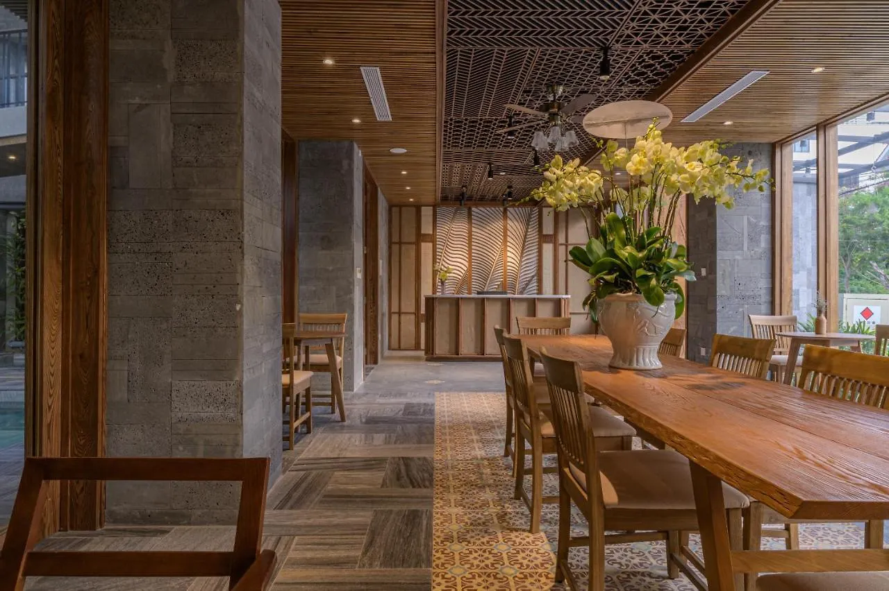 Le Boutique Danang Hotel 4*, Da Nang