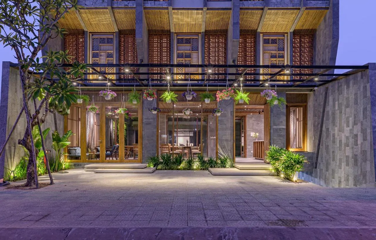 Le Boutique Danang Hotel